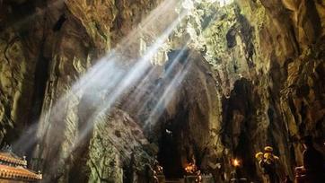 Marble Mountains - Monkey Mountain - Am Phu Cave Sunset Tour